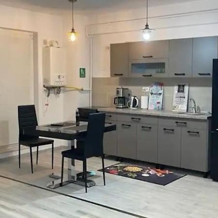 Chic Apartament Complex Inamstro Iasi Exterior foto